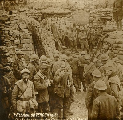 Poste de premiers secours dans une carrière, Saint-Vaast, attaque de Verdun, nord de la France, 1916 - Unbekannt