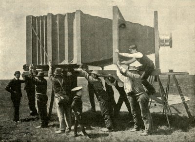 Mise au point de la caméra gigantesque pour le travail, 1901 - Unbekannt