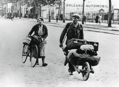 Réfugiés français rentrant chez eux après la chute de la France aux Allemands, Paris, juillet 1940 - Unbekannt