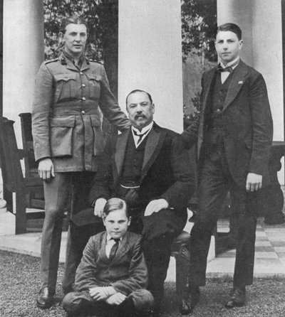 Général Botha et ses trois fils, 1914 - Unbekannt