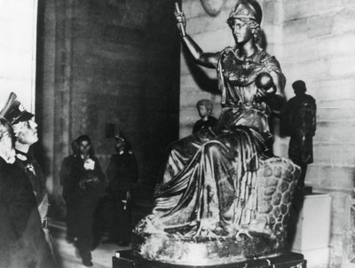 Le maréchal allemand von Rundstedt visitant le Louvre, Paris occupé, octobre 1940 - Unbekannt
