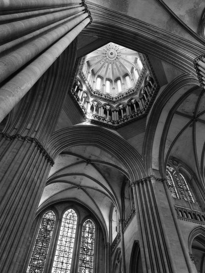 Art gothique : croisée du transept et vue de la tour lanterne. 1250 Cathédrale Notre-Dame de Coutances (Manche) - Unbekannt