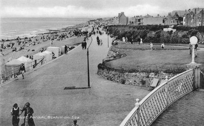 Vacanciers sur West Parade, Bexhill-on-Sea, East Sussex, c1900s-c1920s - Unbekannt