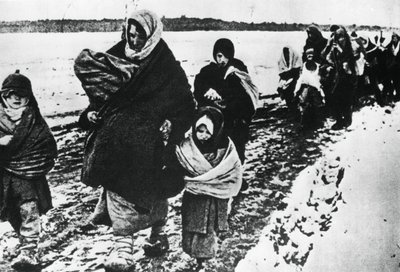 Femmes et enfants réfugiés sans abri, Russie, 1941 - Unbekannt
