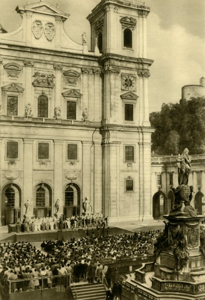 Jedermann joué devant la cathédrale de Salzbourg, Salzbourg, Autriche, vers 1935 - Unbekannt