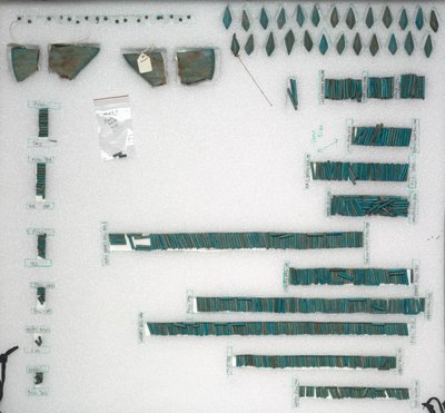 Bijoux de Senbi, 1980-1801 av. J.-C. - Unbekannt