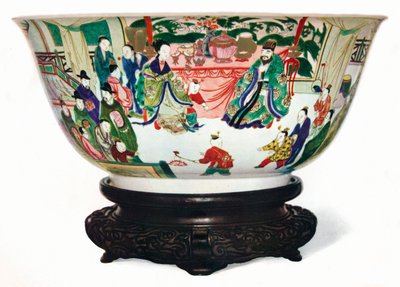 Bol Famille Verte de la période Kangxi avec une scène de la cour impériale, chinois, vers 1705 - Unbekannt