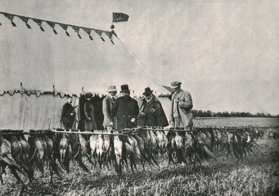 Le roi Édouard VII inspectant le gibier à Sherborne Estate, 1902, 1910 - Unbekannt