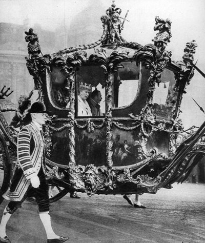 Le roi George V et la reine Mary en route pour l
