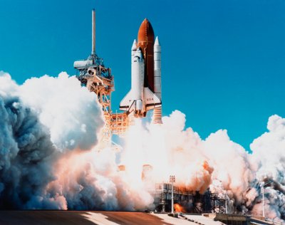 Lancement de la navette spatiale Columbia depuis le Kennedy Space Center, Floride, USA, 4 avril 1997 - Unbekannt