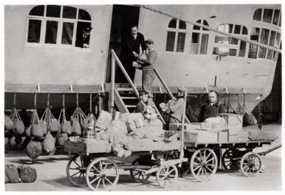 Chargement de provisions, Zeppelin LZ 127 Graf Zeppelin, 1933 - Unbekannt