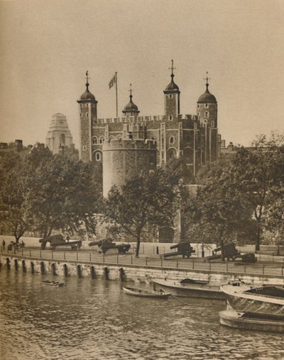 Les plus anciens et les plus récents bâtiments publics de Londres depuis Tower Bridge, c1935 - Unbekannt