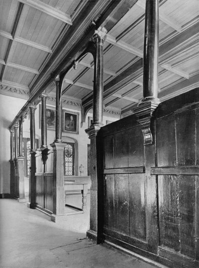 Regard dans la salle d