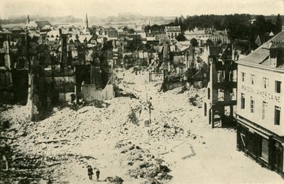 Louvain après le bombardement allemand : une partie de la ville dévastée - Unbekannt