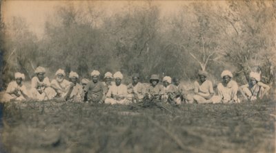 Lt. Smith & Beaters - Chasse au tigre à Budhapur, 1922 - Unbekannt