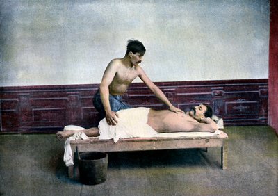Homme recevant un massage dans une maison de bain, c1890 - Unbekannt