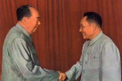 Mao Zedong et Deng Xiaoping, dirigeants communistes chinois, années 1960 - Unbekannt