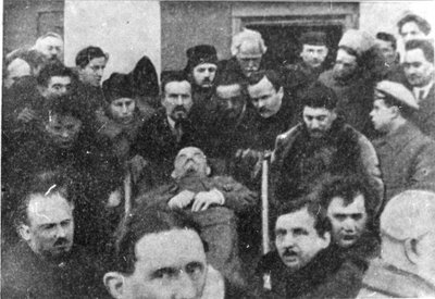 Membres du Comité central portant le cercueil de Lénine, 27 janvier 1924 - Unbekannt