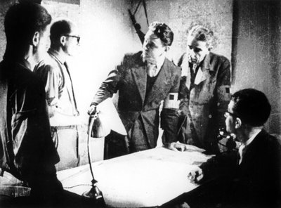 Membres de la Résistance française dans les catacombes, Place Denfert-Rochereau, Paris, août 1944 - Unbekannt