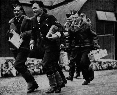 Membres de la RAF prêts à l