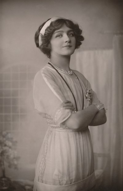 Miss Lily Elsie, 1886-1962, en Alice dans la Dollar Princess - Unbekannt