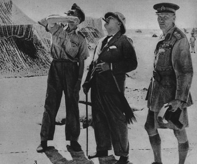 M. Churchill avec Sir A. Tedder et le général Auchinleck - Unbekannt