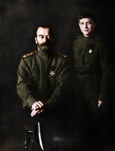 Nicolas II, tsar de Russie et son fils, Alexei, en uniforme militaire - Unbekannt