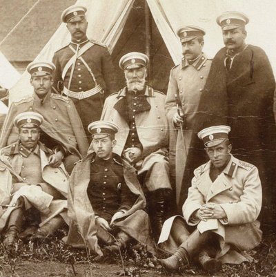 Nikolai Nikolaevich, prince Odoevsky-Maslov au milieu avec les officiers de la Garde de Vie Cava - Unbekannt