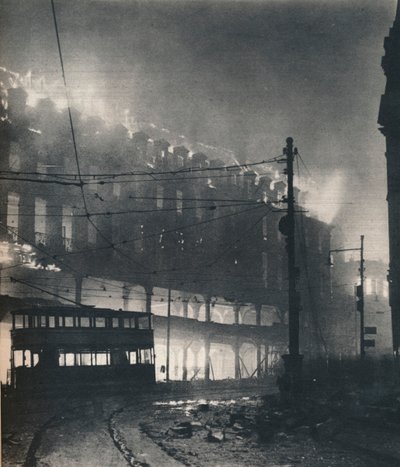 Neuf heures de bombardement. Quand ce fut le tour de Sheffield, c