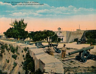 Vieux canons sur un parapet à la forteresse de La Cabaña, La Havane, Cuba, vers 1920 - Unbekannt