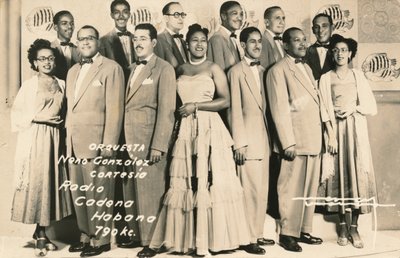 Orquesta: Neno Gonzalez Cortesia - Radio Cadena Habana, c1910 - Unbekannt