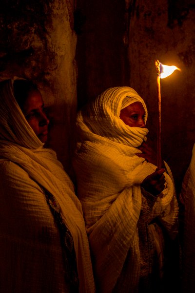 Veillée pascale orthodoxe dans la section copte du Saint-Sépulcre, Jérusalem, Israël, 2018 - Unbekannt