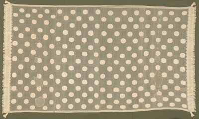 Textiles péruviens : Manteau ou tenture, pagne, turban, chapeau rembourré, bande avec des glands - Unbekannt
