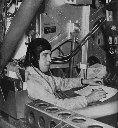 Ingénieur de vol de la RAF à bord d