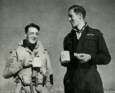 Personnel de la RAF prenant une tasse de thé, Malte, Seconde Guerre mondiale, 1942-1944 - Unbekannt