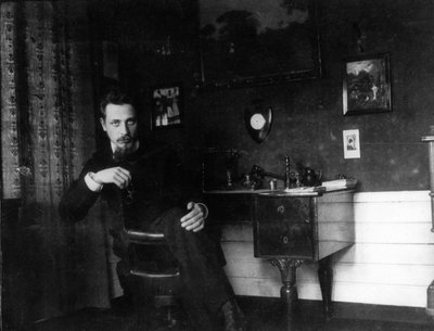 Rainer Maria Rilke dans son étude, vers 1905 - Unbekannt