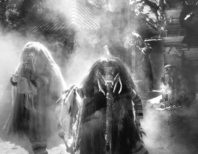 Danseurs de Rangda (photo N&B) - Unbekannt