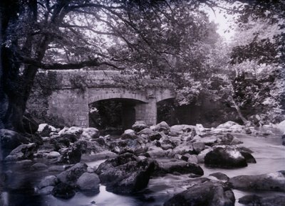Rivière et pont près de Plymouth dans le Devon, 1920 - Unbekannt