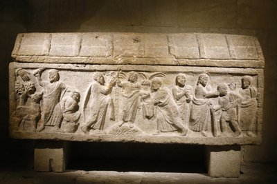 Abbaye Saint-Victor, Marseille. Sarcophage contenant les reliques d