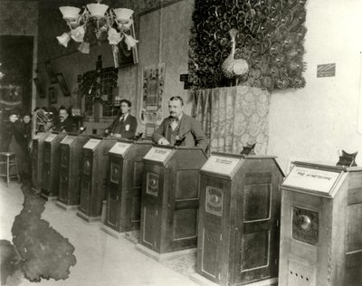 Salon de San Francisco avec kinétoscopes, 1894-1895 - Unbekannt