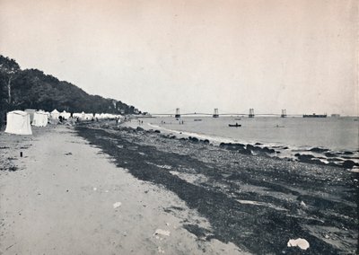 Vue sur mer - La plage de baignade et le pont suspendu, 1895 - Unbekannt