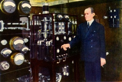 Sénateur Marconi dans la salle sans fil de son yacht - Unbekannt