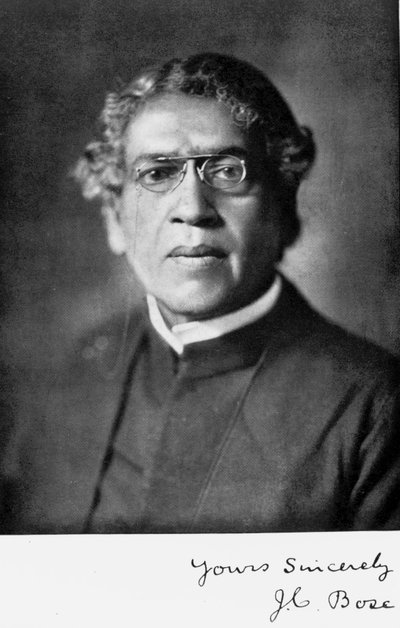 Sir Jagadis C Bose, physicien et botaniste indien, vers 1920 - Unbekannt
