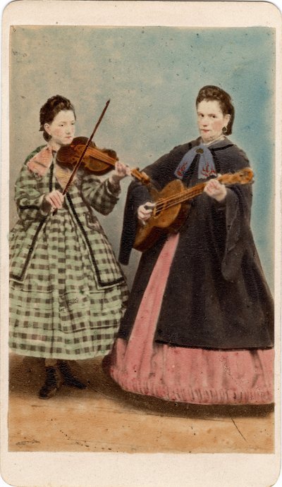 Petit métier : portrait de musiciens à la guitare et au violon, Venise. 19e siècle, impression sur carton Dim. 10,5x6 cm - Unbekannt