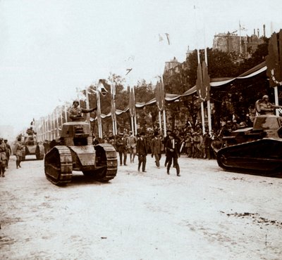Petits chars, défilé de la victoire, Paris, France, vers 1918-1919 - Unbekannt