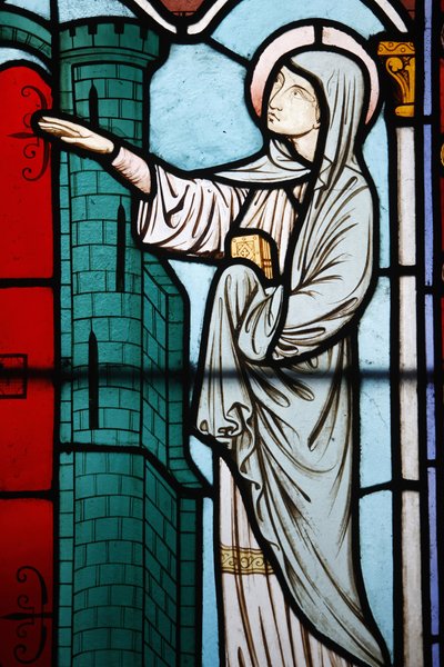 Vitrail dans le cloître de la cathédrale Notre-Dame : l