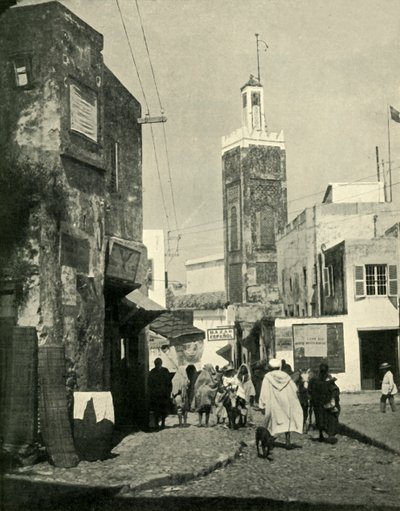Scène de rue à Tanger, montrant une mosquée, 1902 - Unbekannt