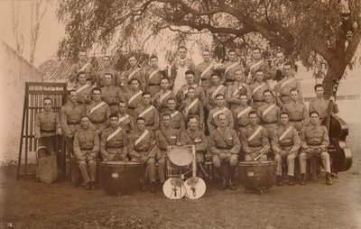La fanfare du premier bataillon, le régiment royal West Kent. Poona, Inde - Unbekannt
