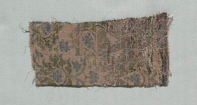 Trois fragments de soie gothique italienne, 1350-1399 - Unbekannt