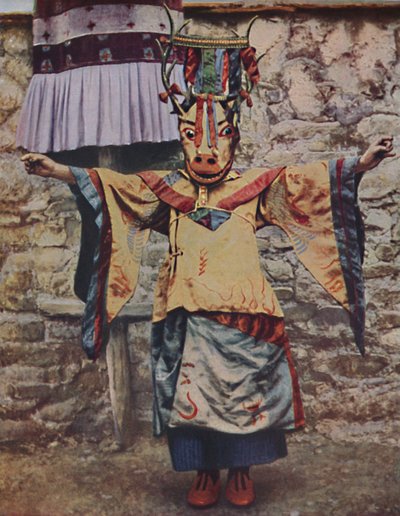 Lama tibétain vêtu pour la danse du diable, vers 1935 - Unbekannt
